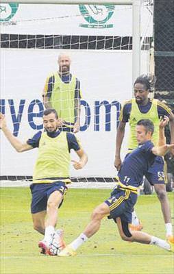 Fener'den 2 saate yakın mesai