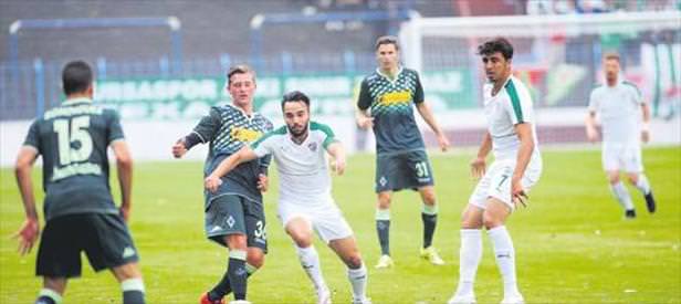 Bursaspor : 2 M'gladbach: 2