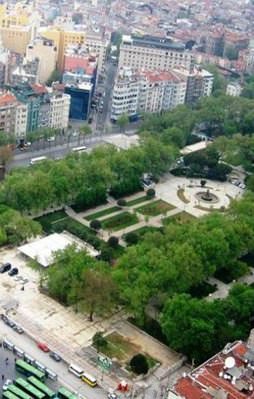 Gezi Parkı'nda bomba paniği