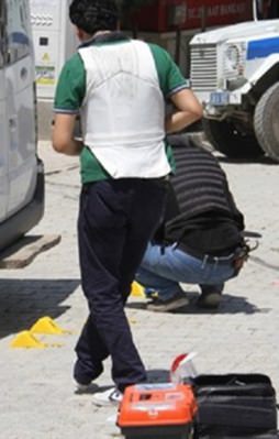 Astsubaya aracında silahlı saldırı