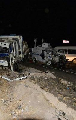 Faciadan dönüldü! Minibüsten cephanelik çıktı