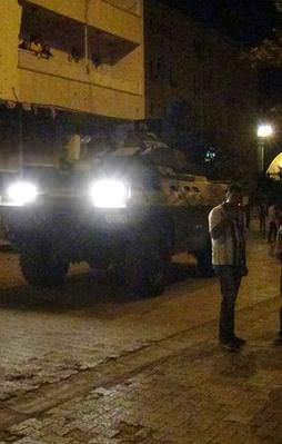 Diyarbakır'da hain saldırı: 1 şehit