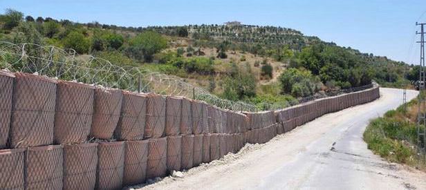 Sınıra roketatara dayanıklı duvar