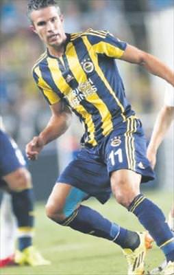 Van Persie zamana karşı yarışacak