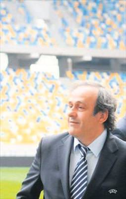 Platini FIFA başkanlığı için aday