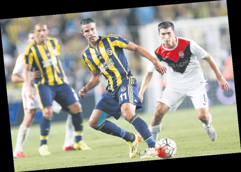 Van Persie zamana karşı yarışacak