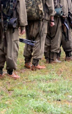 Bombaları görünce barış diline sarıldılar