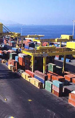 Dış ticaret açığı yüzde 21,6 azaldı