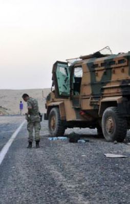 Mayın patladı: 3 asker yaralı