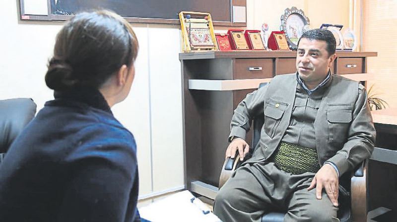 Kraliçe'nin gösterdiği/Gizlenen Selahattin Demirtaş