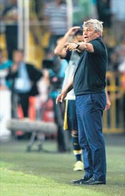 Lucescu'nin heykeli dikildi