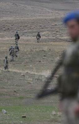 PKK'ya karadan ve havadan operasyon