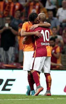 Sneijder'in son kurbanı İnter oldu!