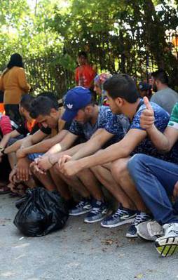 Kaçak göçmenler İtalya diye Mersin'e bıraktılar