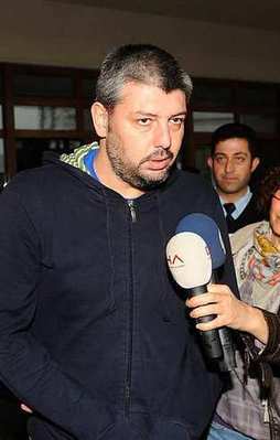 Ünlü kalecinin annesi yanarak can verdi