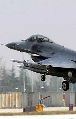 ABD uçakları Suriye'yi vurdu