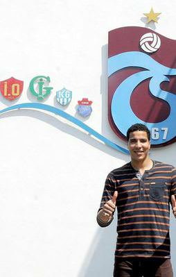 Kaleci Alvarado resmen Trabzonspor'da