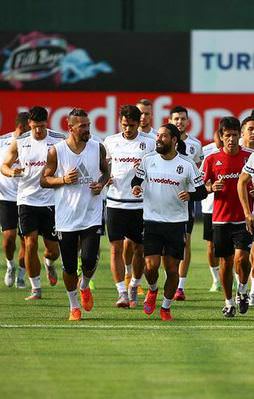 Beşiktaş'ta forma numaraları belli oldu