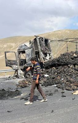 PKK'lı hainler yine roketle saldırdı: 1 şehit!