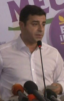 HDP’nin iki yüzü