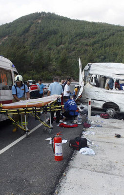 Balıkesir'de katliam gibi kaza