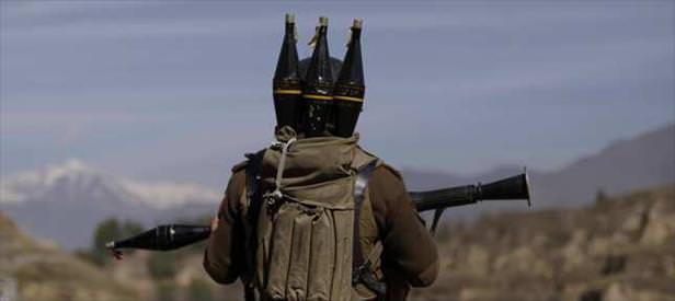 'Çekiliyoruz' dediler 80 bin silah depoladılar