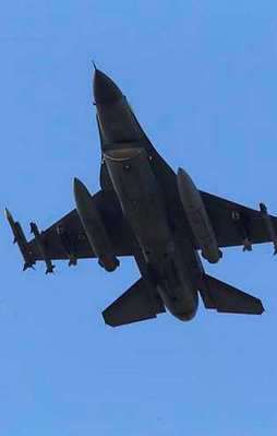 ABD uçakları İncirlik'te