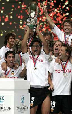 Barcelona, Milan'ı yakalamak istiyor