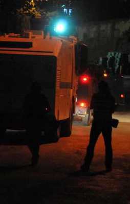 Hakkari'de polis lojmanlarına saldırı