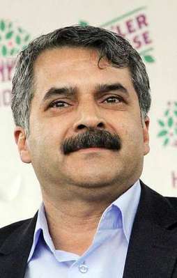 Teröriste şehit diyen HDP'li vekile şok