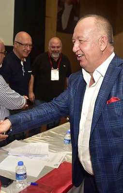 Antalyaspor'da Gültekin Gencer yeniden başkan seçildi