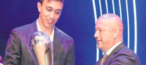 Muslera ödülleri sildi süpürdü!