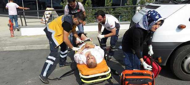 Ataşehir Belediyesi önünde silahlı kavga