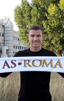 Edin Dzeko, Roma ile imzaladı