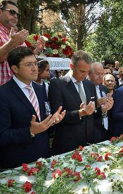 Süleyman Seba kabri başında anıldı