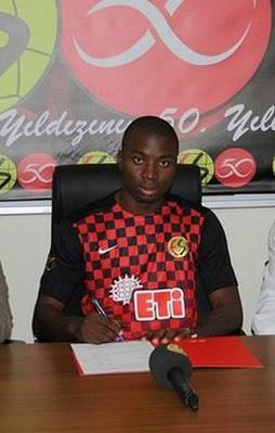 Eskişehirspor'a Kongolu stoper