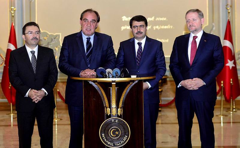 Dört büyüklere deplasman yasağı