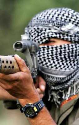 Şemdinli'de imama silahlı saldırı