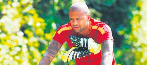 Melo 4 yıl daha Cimbom’da