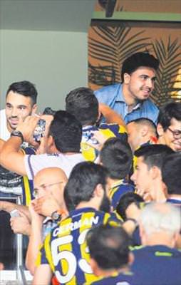 Sabah idman akşam ise tribünde