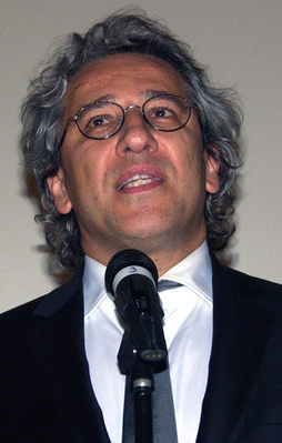 Can Dündar'dan vatan hainlerine bölücü destek