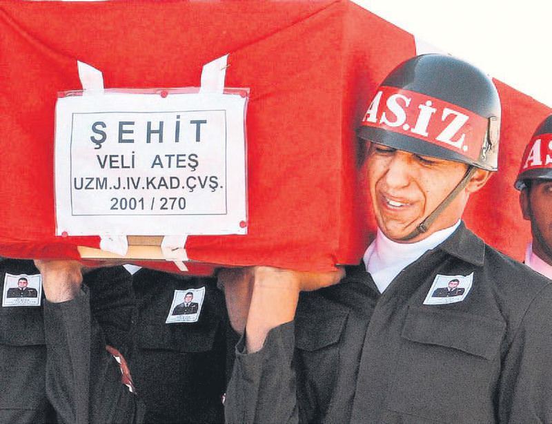 Acıyı omuzladı