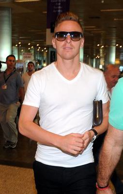 Macar futbolcu imza için geldi