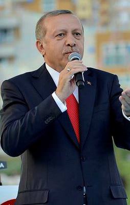 "Hangi dilden anlıyorlarsa o dilden konuşacağız"