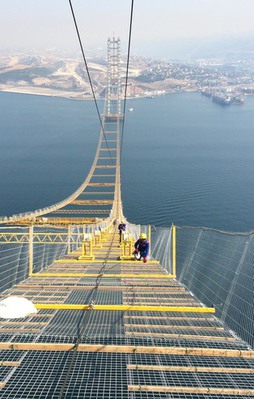 Köprüde kedi yolu tamam, sıra ana kablo halatlarında