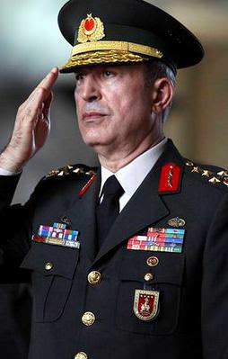 Orgeneral Hulusi Akar'dan ilk mesaj