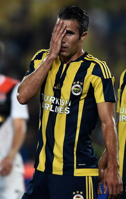 UEFA'dan Pereira'ya 2 maç ceza