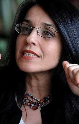 Ayşe Hür PKK'yı savundu