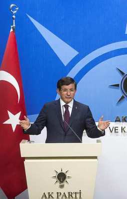 Davutoğlu'ndan liderlere çağrı