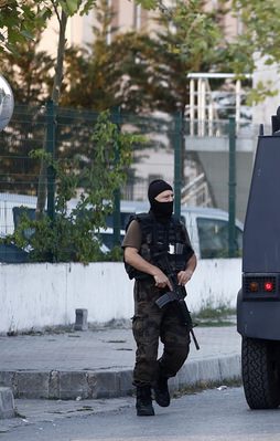 İstanbul'da polis merkezine silahlı saldırı